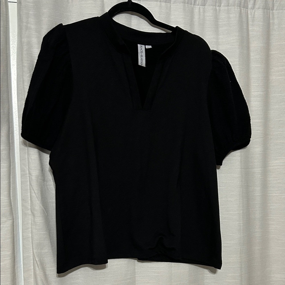 Chic Black Puff Sleeve Blouse